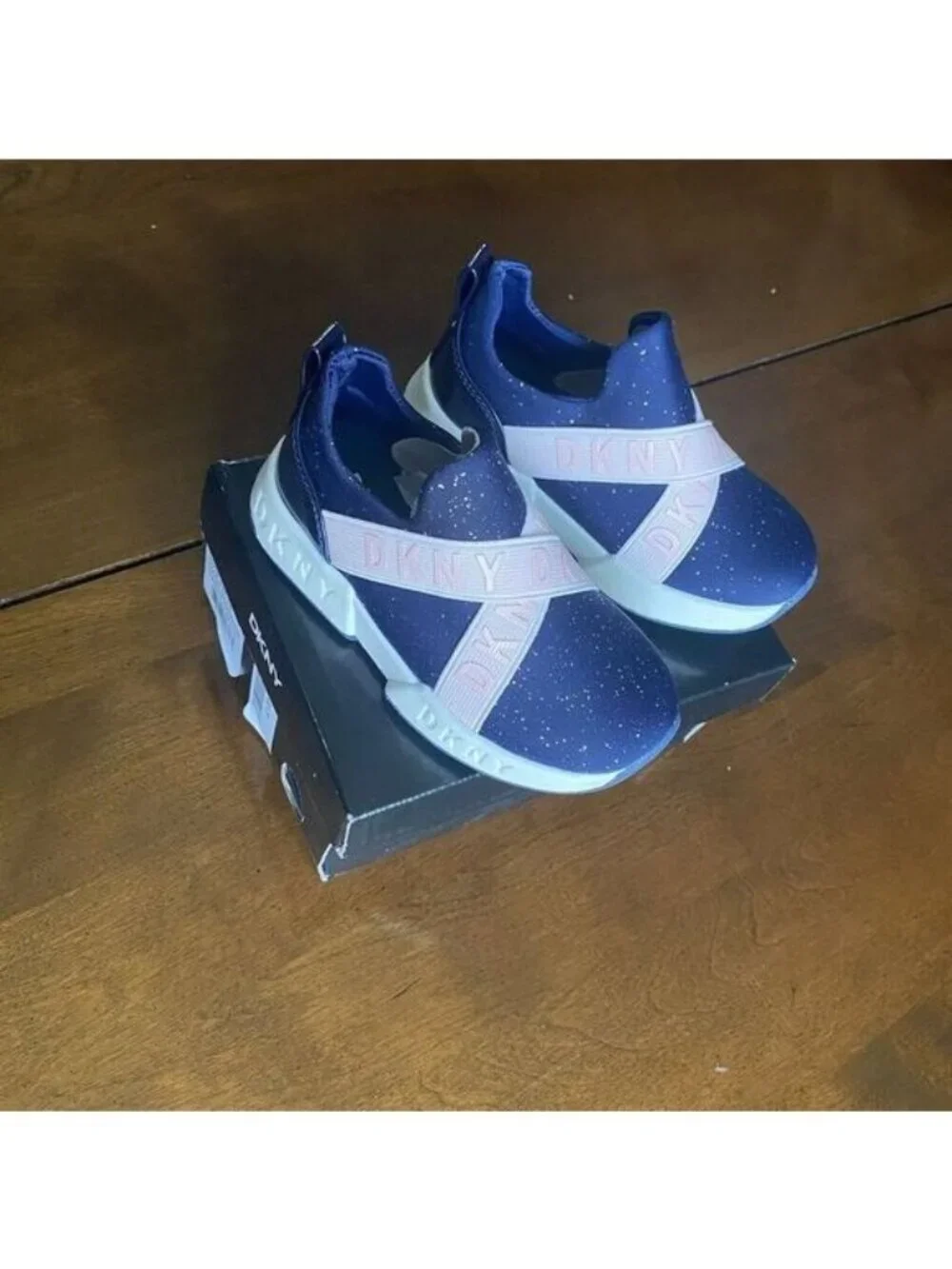 DKNY Baby Girls Casual & Fashion Sneakers Navy blush Shoes Size 6/5  Kids New